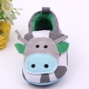 Pantofi bebelusi vacuta 0-6 luni