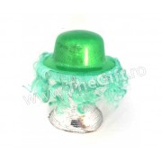 Palarie cu peruca ondulata